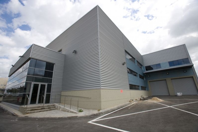 מבנה לוגיסטי להשכרה