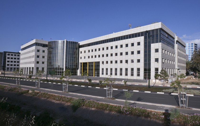 משרדים קומת קרקע הרצליה פיתוח