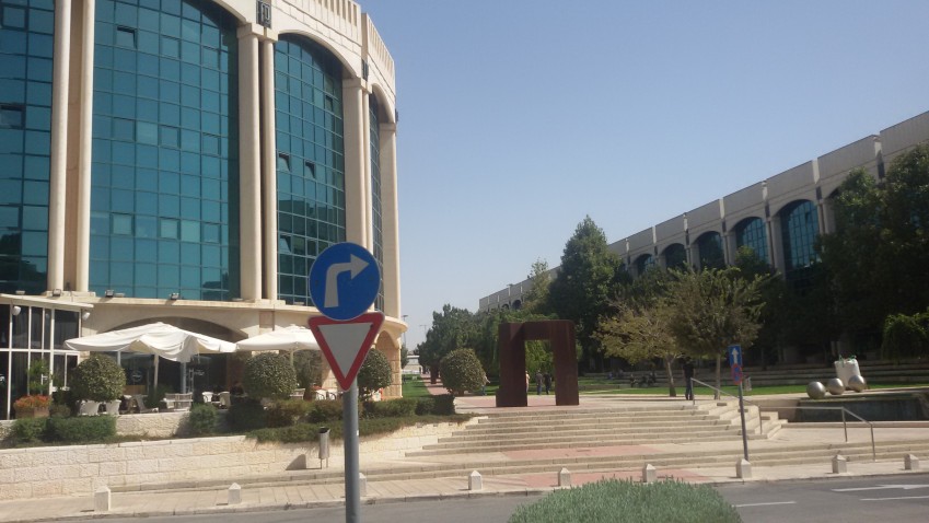 משרדים להשכרה בירושלים, 1180 מ”ר להיי טק, מעטפת, מיידי