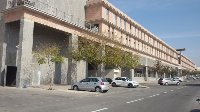 מרלו״ג להשכרה