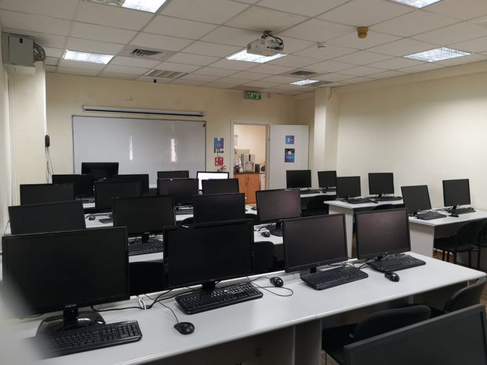 משרדים וכיתות בחיפה