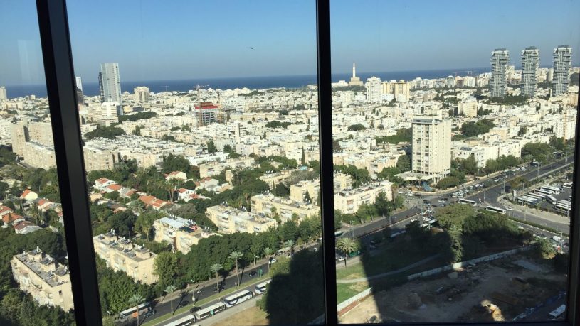 משרדים במגדל רסיטל תל אביב נוף משרדים מכירה במנחם בגין