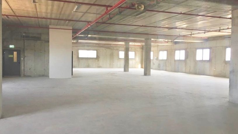 מבנה תעשייה בעמק חפר