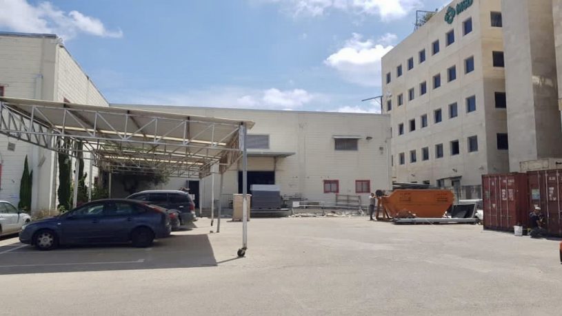 מבנה לוגיסטי מרלו״ג ומשרדים הוד השרון