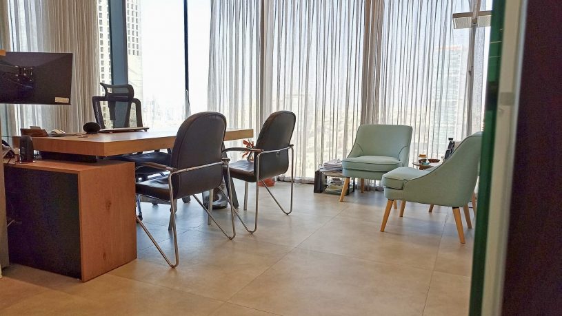 משרדים במגדלי חג׳ג׳ הארבעה