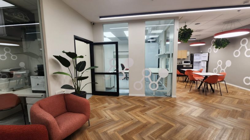 חדר נקי להשכרה בשרון