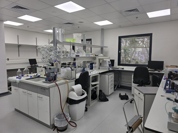 משרדים ומעבדות פארק המדע