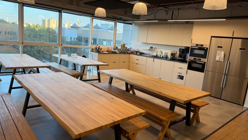 משרדים להשכרה באשדר 2000